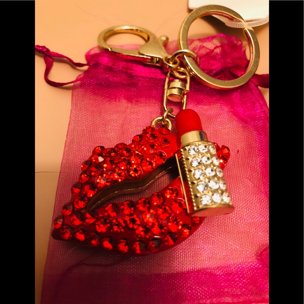 💄💋NWT RED RHINESTONE LIPS-LIPSTICK KEYFOB/CHAIN